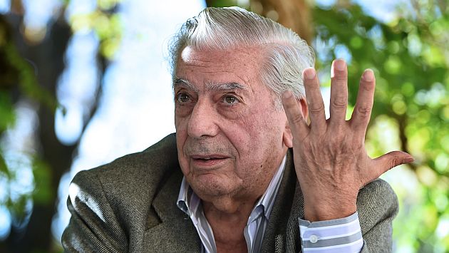 Mario Vargas Llosa dice que el separatismo divide a la sociedad catalana en dos. (AFP)
