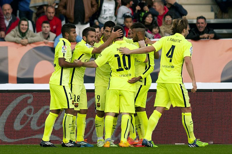 Al Barcelona le costó mucho vencer a Almería. (AFP)