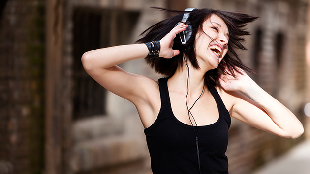 Entérate de cuáles son los mejores audífonos del año. (Fuente: Thinkstock)