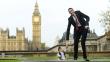 El hombre más alto y el más bajo del mundo se conocieron en Londres [Fotos]
