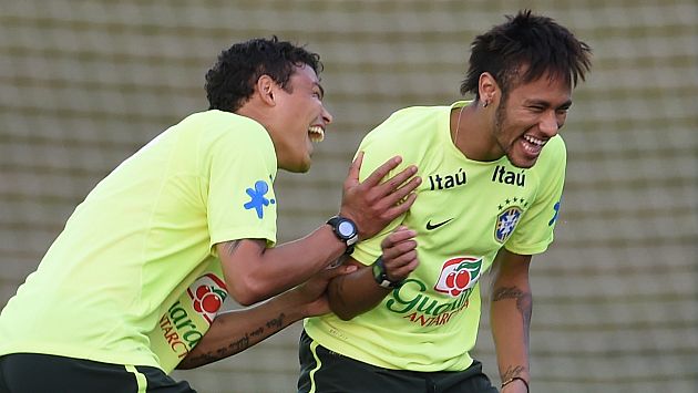 “Esto no va a poner en cuestión nuestra amistad”, dijo Neymar sobre Thiago Silva. (AFP)