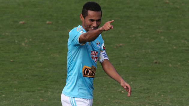 Carlos Lobatón advirtió que a Sporting Cristal le falta jugar dos finales. (Perú21)