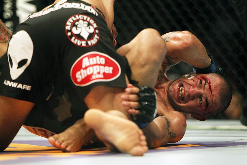 UFC:  Edgar dominó a Swanson. (AP)