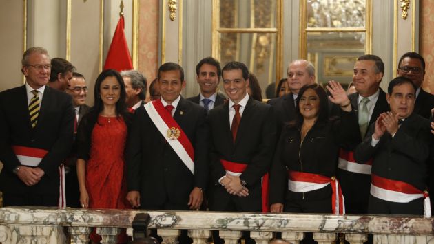 En rojo. “Mientras Humala no incorpore a gente con liderazgo y creatividad, las cosas seguirán igual”, sostiene Enrique Castillo. (Martín Pauca)