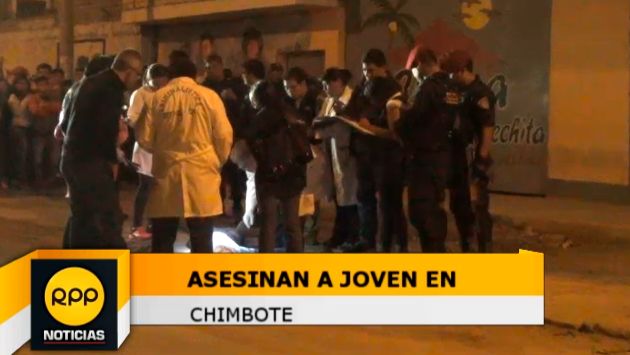 Sicarios asesinan a joven afuera de cevichería en Chimbote. (RPPT TV)