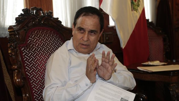 El ministro de Trabajo, Fredy Otárola, dijo que los jóvenes contratados bajo el régimen laboral juvenil si percibirán utilidades. (Perú21)