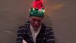 YouTube: Patrick Stewart y su sombrero navideño se vuelven virales