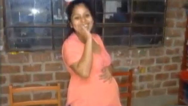 Después de estar 12 horas sin atención en el Policlínico Grau de Essalud, el bebé de Naomi Paredes Príncipe murió. (América TV)