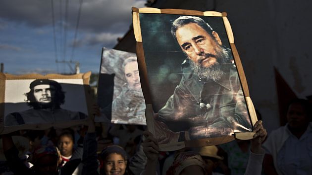 Cuba desmiente convocatoria de prensa entre rumores sobre la muerte de Fidel Castro. (AP)