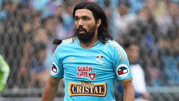 Jorge Cazulo, volante uruguayo de Sporting Cristal, recibió la nacionalidad peruana. (USI)