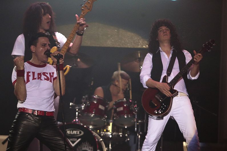 Almost Queen revivió los \'hits\' del ex grupo de Freddie Mercury. (Martín Pauca)