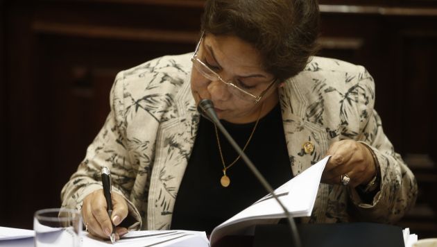 Luz Salgado también dijo que Ana Jara ha perdido peso en el gobierno. (Roberto Cáceres)