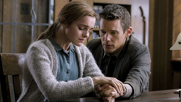 Emma Watson e Ethan Hawke en una escena de Regresión, el nuevo thriller psicológico de Alejandro Amenábar. (EFE)