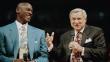 Dean Smith, descubridor de Michael Jordan, murió a los 83 años