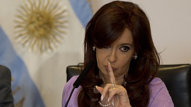 Cristina Fernández rompió su silencio para criticar a jueces y fiscales. (AP)