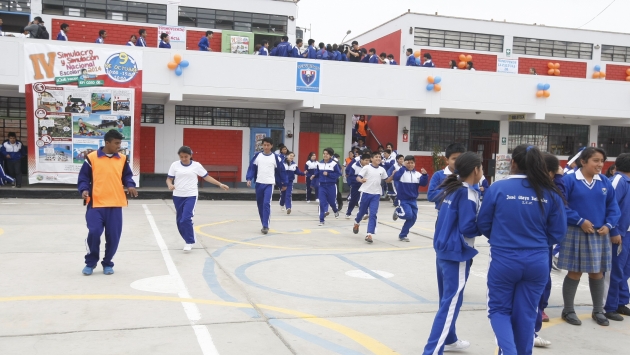 Condiciones de los colegios en el Perú es alarmante. (USI)