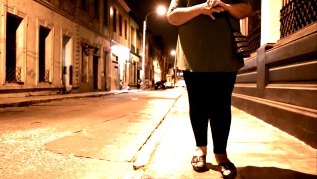 Marta, que se dedica a la prostitución en las calles de Lima, contó su drama al diario El Mundo.