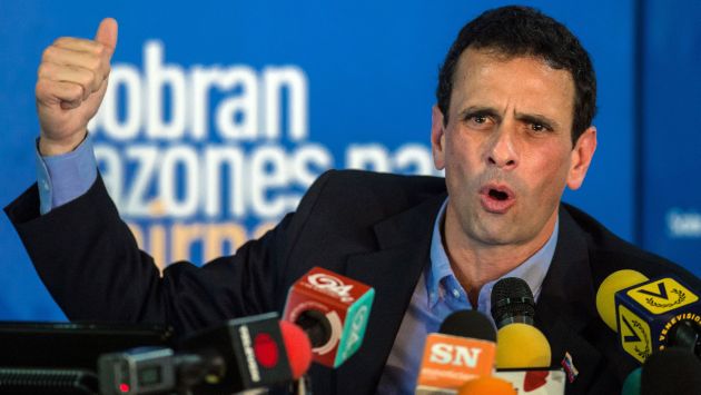 Henrique Capriles conversó con algunos periodistas en Venezuela. (AFP)