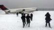 Nueva York: Avión de Delta Air Lines se salió de pista de aterrizaje