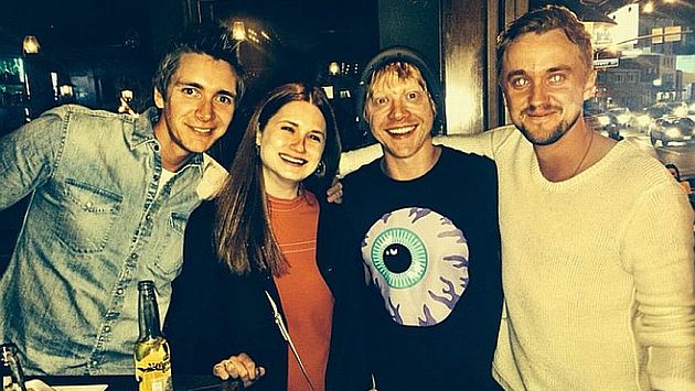 Tom Felton (Draco Malfoy) junto a los ‘hermanos Weasley’. (Instagram)
