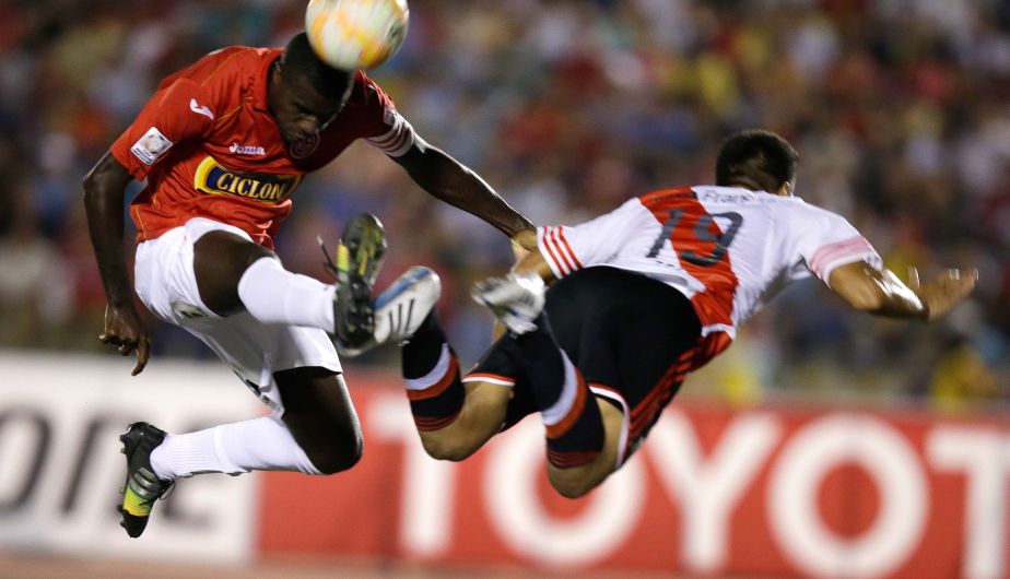 Juan Aurich empató 1-1 con River Plate de Argentina en la Copa Libertadores 2015. (AP)