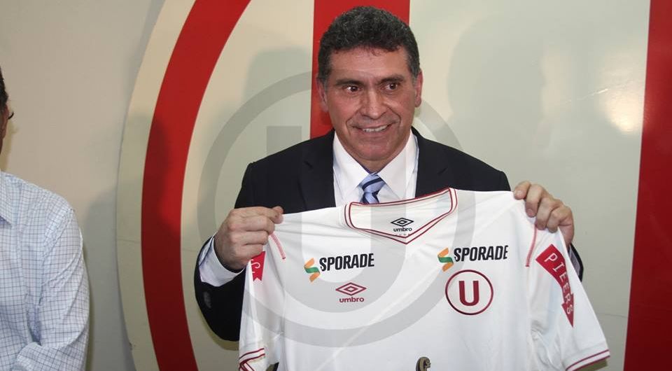 Luis Fernando Suárez fue presentado hoy como entrenador de Universitario. (Facebook)