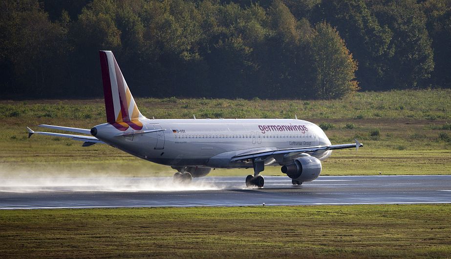 Avión de Germanwings se estrelló en Francia. Viajaban en él 150 personas. (EFE)