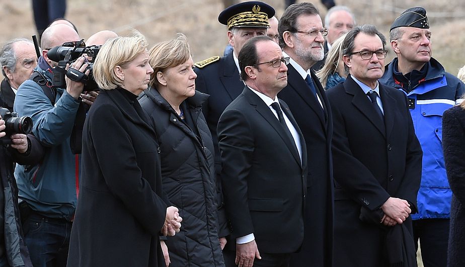 Germanwings: Hollande, Merkel y Rajoy honran a víctimas en los Alpes. (AFP)