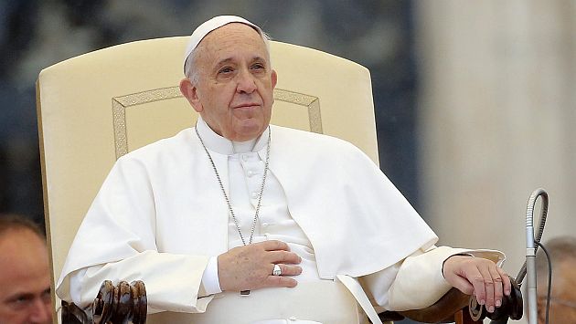 Papa Francisco rezó por el descanso de las víctimas del vuelo de Germanwings. (EFE)