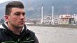 Joven bosnio nacido de violación durante la guerra busca a sus padres