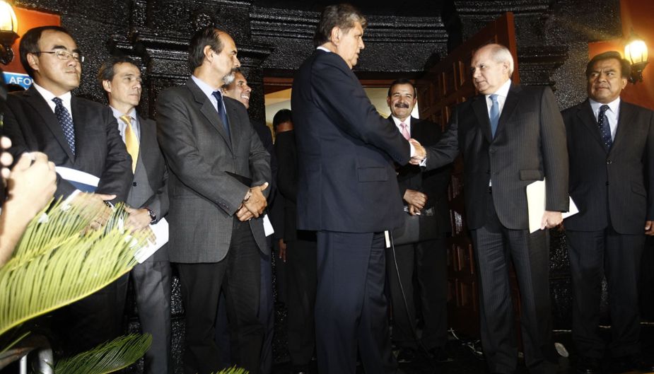 Pedro Cateriano se reunión por más de 3 horas con el ex presidente Alan García. (Andina)