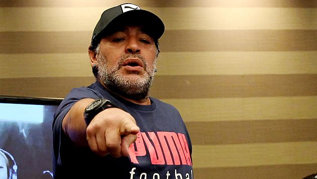 Diego Maradona se mostró ansioso por sacar del cargo a Blattler. (EFE)