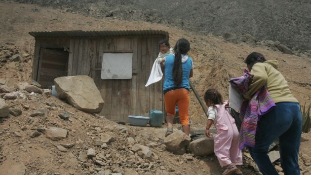 Pobreza en el Perú disminuyó solo 1,2% en el 2014. (Perú21)