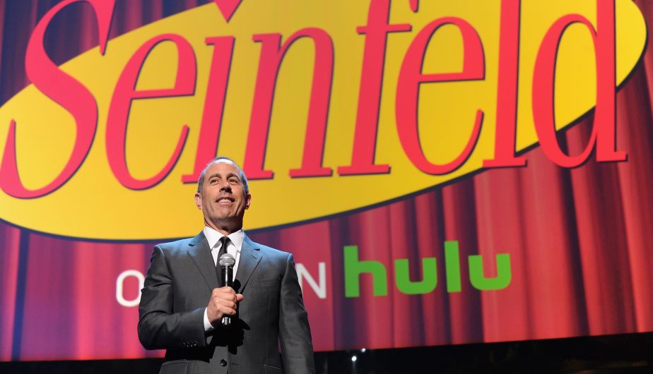 Jerry Seinfeld |Celebrity Net Worth sostiene que Jerry Seinfeld es el comediante más rico del mundo. Según este web site, la fortuna del protagonista del recordado programa ‘Seinfeld’, es de 800 millones de dólares. (AFP)	