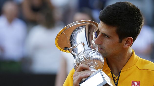 Novak Djokovic consiguió su cuarto título en el Masters de Roma. (AP)