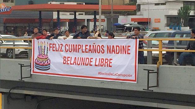 Nadine Heredia recibió irónico saludo de cumpleaños en la Vía Expresa. (Twitter)