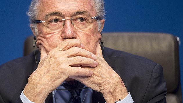 Joseph Blatter continúa cosechando duras críticas. (EFE)