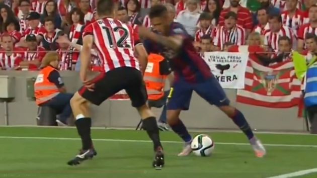 Neymar quiso derrochar magia, pero su jugada le valió la ira del Athletic. (YouTube)