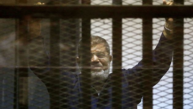 Egipto confirmó la condena a muerte contra ex presidente Mohamed Mursi. (AP)