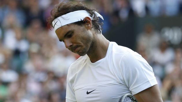 Rafael Nadal quedó fuera del torneo en segunda ronda del Torneo de Wimbledon. (AP)