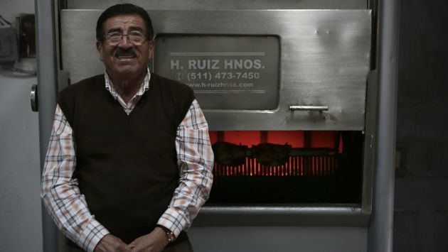 La empresa de don Heriberto se llama H. Ruiz Hnos. y acaba de cumplir 60 años fabricando hornos de todo tipo y tamaño.. (Nancy Dueñas)