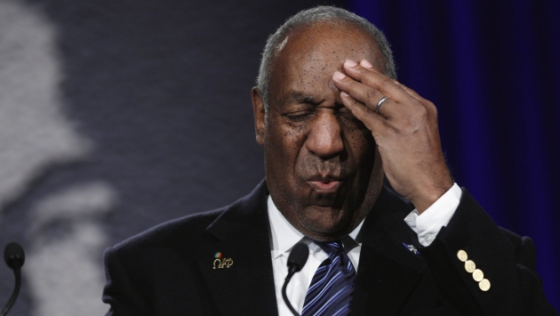 Bill Cosby entregó dinero a sus víctimas para silenciarlas y que no lo denunciaran. (Reuters)