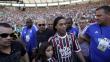 Ronaldinho causó sensación al ser presentado como jugador del Fluminense
