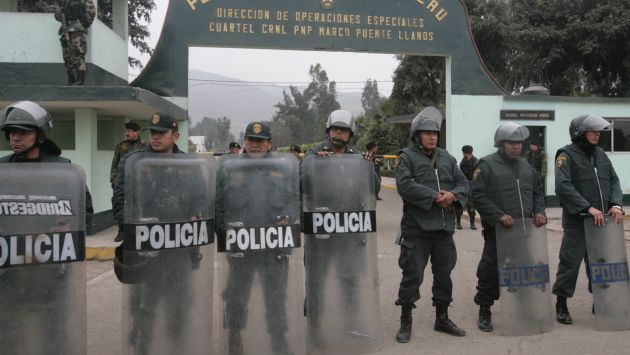 Entre el 10% y el 20% del personal policial continuará con cuestionado sistema laboral. (Perú21)