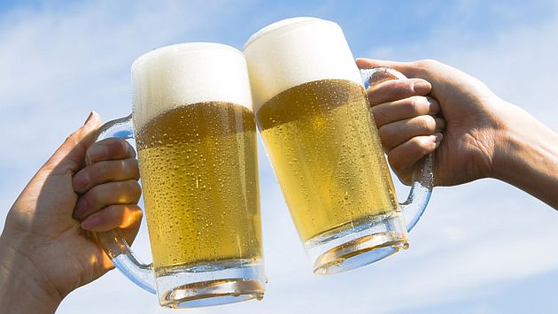 En estos huariques podrás disfrutar de una buena cerveza junto a tus amigos. (USI)