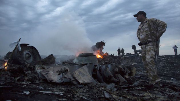 El Boeing 777 que realizaba el vuelo MH17 el 17 de julio del año pasado fue derribado en Ucrania con 298 personas a bordo (AP).