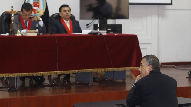 Fiscalía ratificó pedido de 25 años de cárcel para el ex ministro Daniel Urresti por caso Hugo Bustíos. (Perú21)