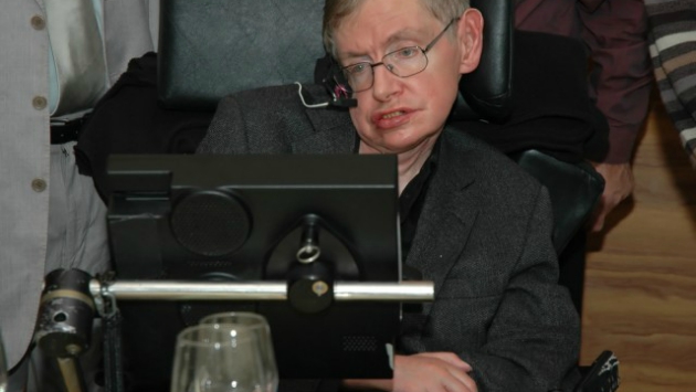 Stephen Hawking sufre de ALS (Reuters)