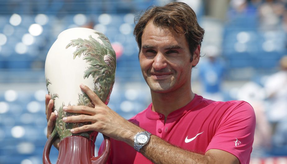 Federer venció a Djokovic y obtuvo título en el Masters 1000 de Cincinnati. (AP)