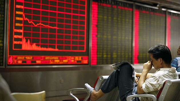 Bolsa de China sufre su peor caída desde 2007. (AP)